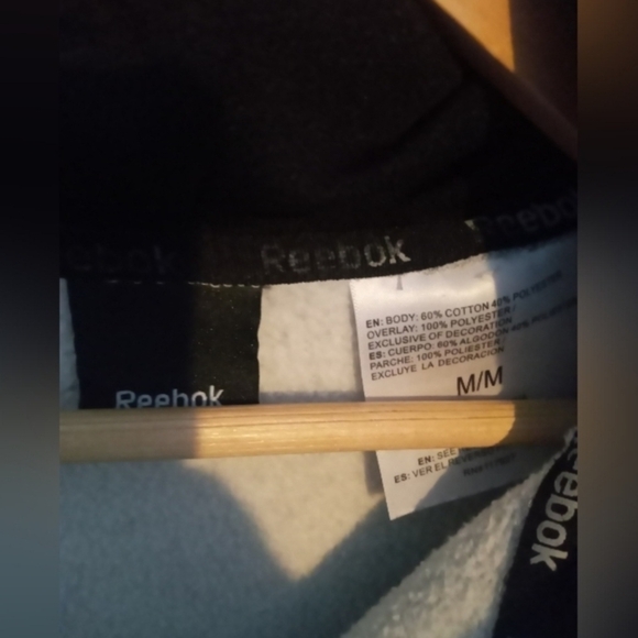 Men's Black and Gray REEBOK Hooded Jacket Size Medium - Picture 3 of 3